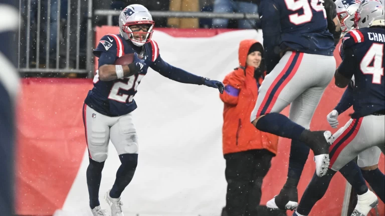 Exploring Super Bowl MVP Contenders: Quarterbacks & More