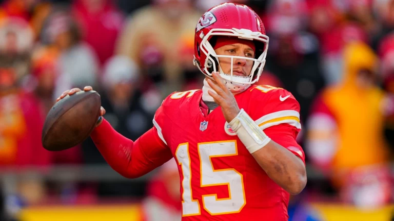 Chiefs Strategize Cap Space With Mahomes’ Contract Adjustment