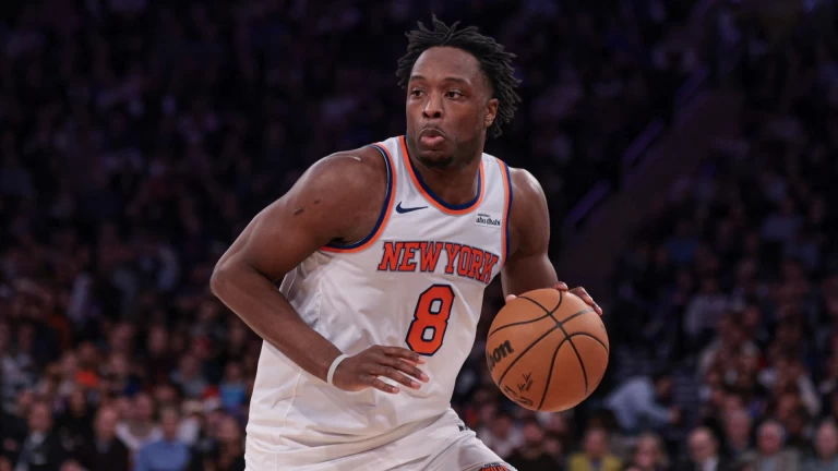 Knicks Struggle in Loss Against Pistons: Time for Panic?