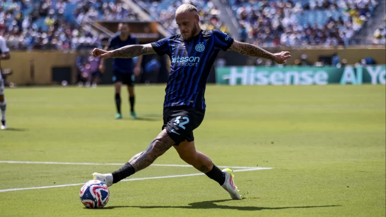 Surprising Upsets Shock Elite Teams in Champions League