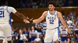 Duke Defeats Michigan 68-63 in Top-Ranked Clash on Saturday