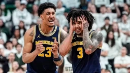 Updated College Basketball Odds: Favorites & Dark Horses