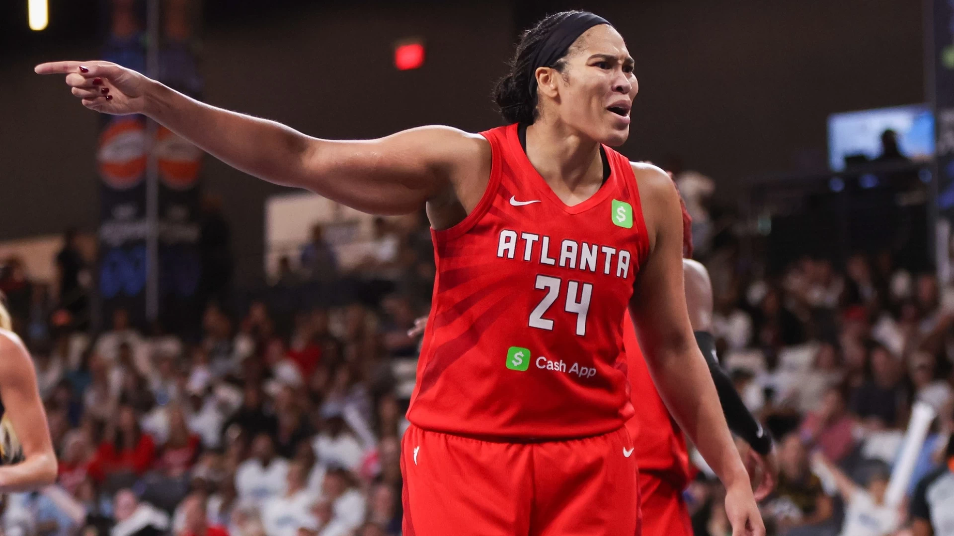USA WNBA Star Brionna Jones Out with Knee Injury in Euroleague