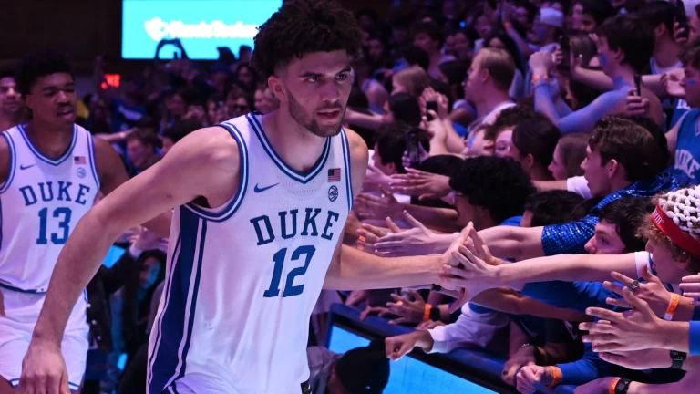 Top Four College Basketball Teams Dominating the Season