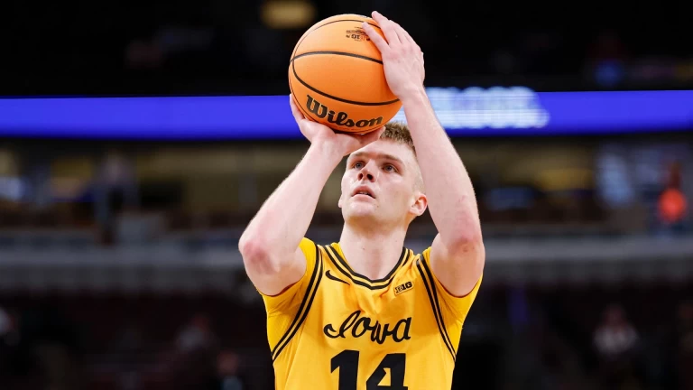 #9 Iowa vs. #8 Clemson NCAA Showdown: Hawkeyes Favored to Win