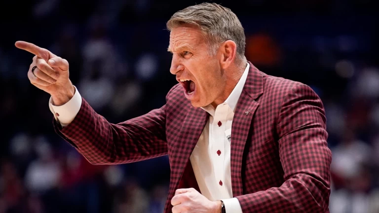 #4 Alabama vs. #13 Hofstra: Impact of Aden Holloway's Absence