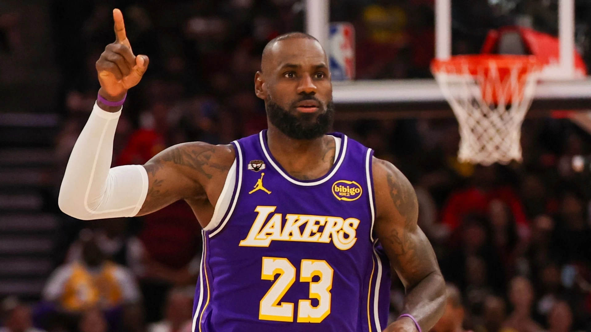 LeBron James, Lakers Finding Form Late in NBA Season