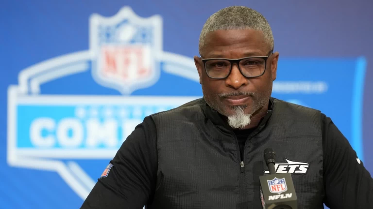 Analyzing Aaron Glenn's Impact as the Jets Head Coach