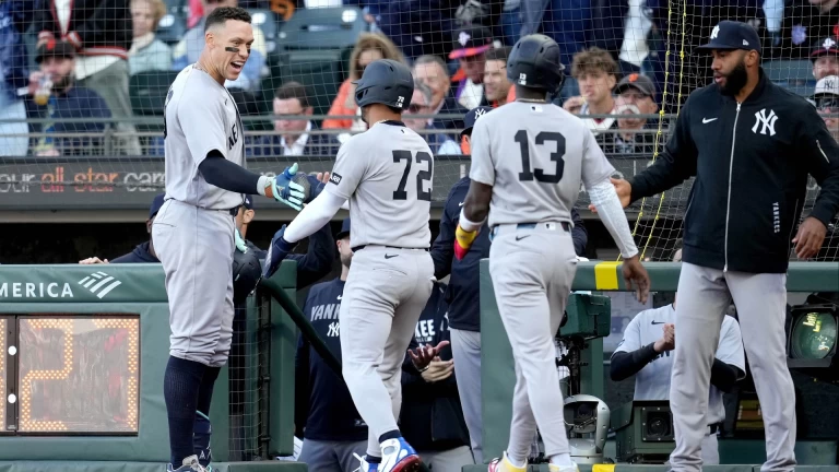 Yankees Dominate MLB Opening Night With 7-0 Victory