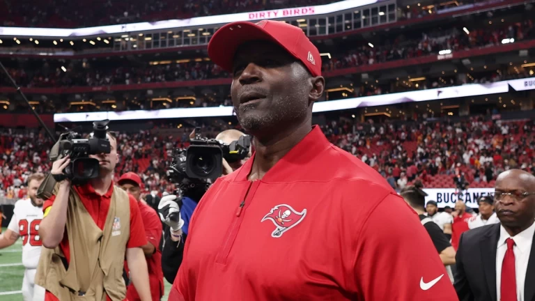 Florida AG Challenges NFL's Rooney Rule in Press Conference