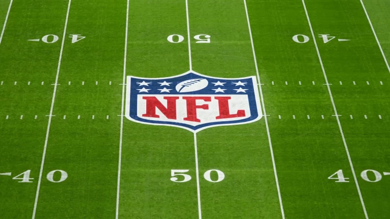 Fans Oppose Various Paywalls for NFL Games, Poll Shows