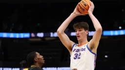 7'9" Florida C Olivier Rioux Enters the Transfer Portal