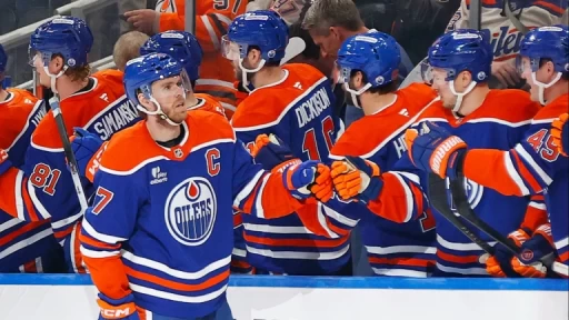 End of Season NHL Odds: Division, Hart, and Vezina Markets Latest Video Thumbnail