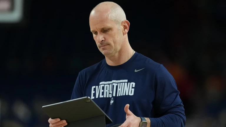 Dan Hurley's Strategy: Mastering Mind Games in Basketball