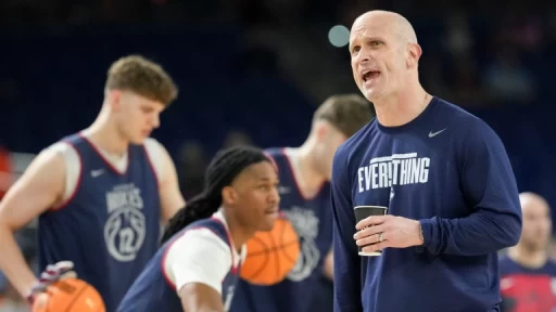 UConn vs. Illinois: Dan Hurley's Impact on the Game Latest Video Thumbnail