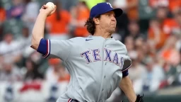 Mariners vs. Rangers Preview: Gilbert, deGrom Take the Mound