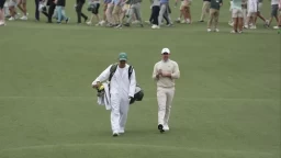 Navigating Augusta's 2nd Hole: Challenges & Strategy