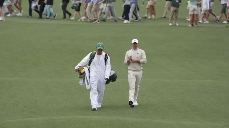 Navigating Augusta's 2nd Hole: Challenges & Strategy