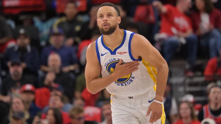 Warriors vs. Suns: Curry Carries Golden State Into Matchup