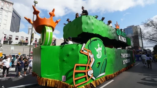 DraftKings Faces NCAA Lawsuit Over March Madness Trademark Use Latest Video Thumbnail