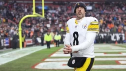 Aaron Rodgers Creating Uncertainty with Pittsburgh Steelers