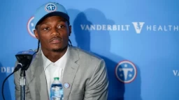 Tennessee Picks Carnell Tate, Adds Offensive Strength