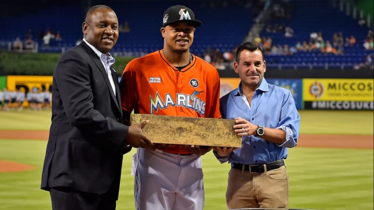 Impact of TV Deals on MLB Teams Revenue: A Deep Dive