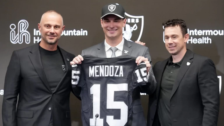 Las Vegas Debates Starting Kirk Cousins or Fernando Mendoza