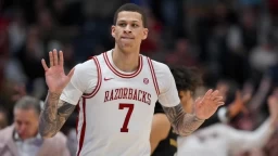 Arkansas Sports Betting Boom: DraftKings & FanDuel Impact