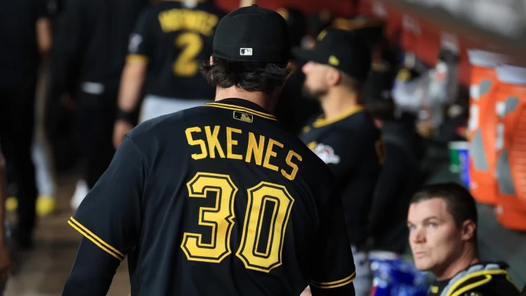 2026 AL & NL Cy Young Award Race: Latest Odds & Updates