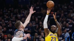 Lakers Struggle Against Thunder in Opening Series Games