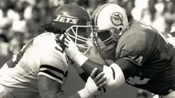 Mark Gastineau's Complex Relationships with Brett Farve