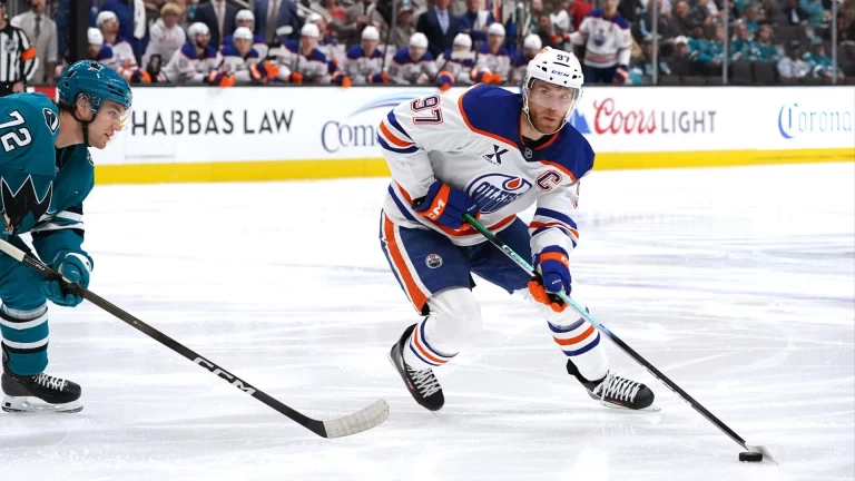 2026 Hart Trophy Finalists: McDavid, Kucherov, McKinnon