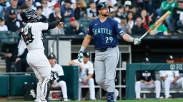 Cal Raleigh's Struggles Continue After MVP Runner-Up Season