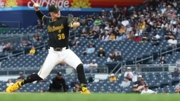 Paul Skenes Dominates: Chasing Maddox's Record in MLB 2026