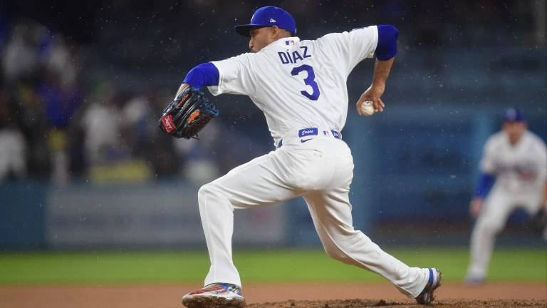 Edwin Diaz's Cockfighting Controversy: A Major League Mistake