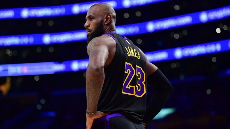 LeBron James Likely to Depart Lakers for East Coast Teams
