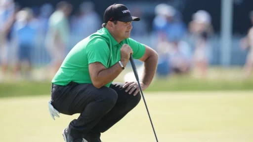 Negotiating Golf Deals Amid Shifting League Dynamics
