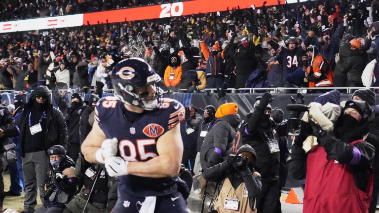 Chicago Bears Leave Chicago: A Major Sports Town's Embarrassment