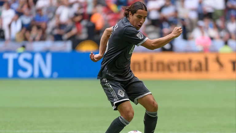 Efrain Juarez: Pumas Legend and Globetrotting Coach