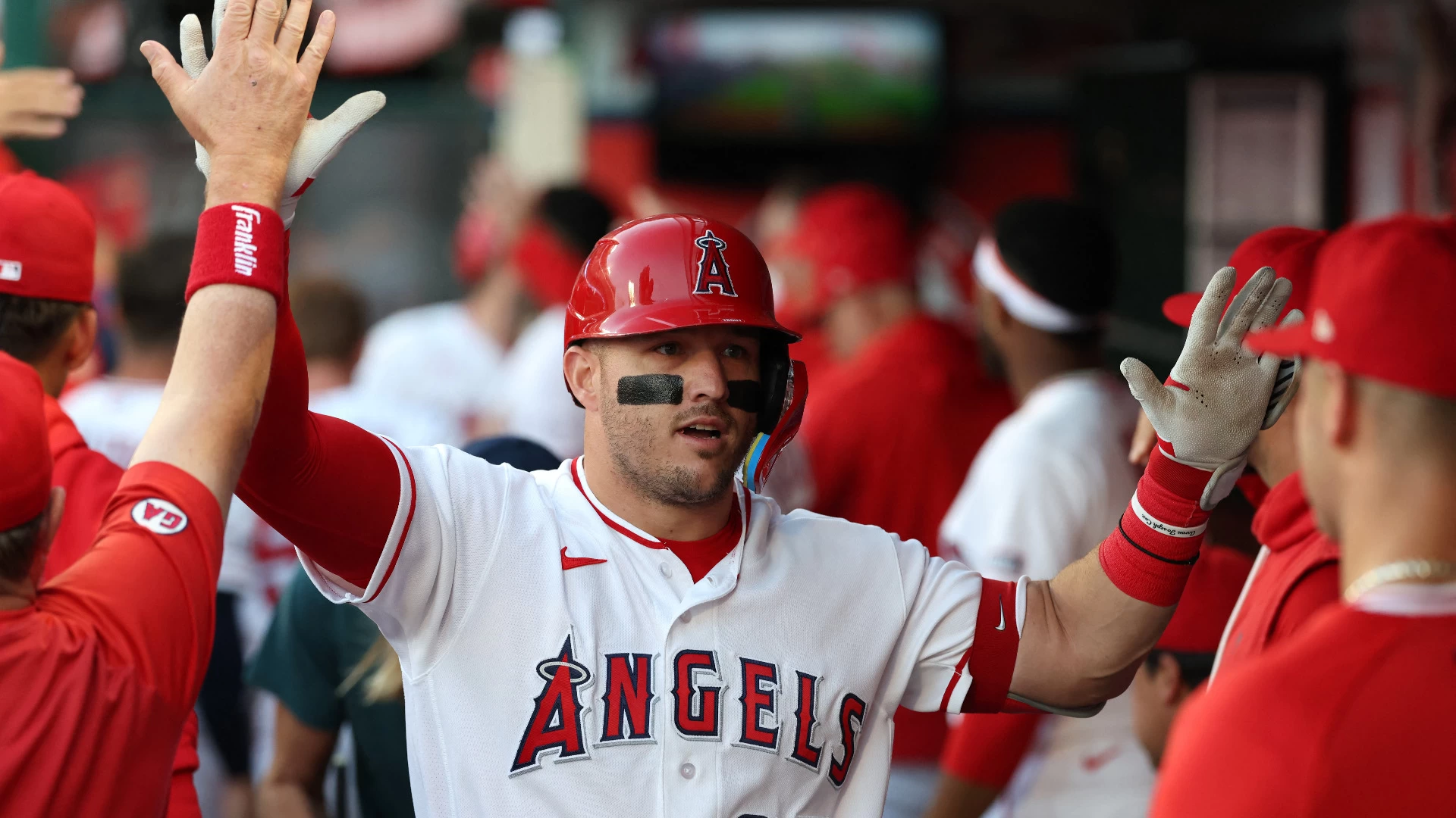 Angels' Struggles: MLB News on Management and Player Performance