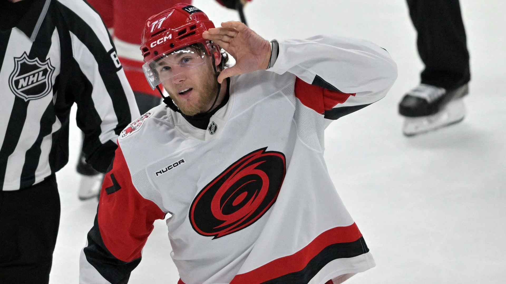 Carolina Hockey Dominates Canadiens 4-0 in Montreal