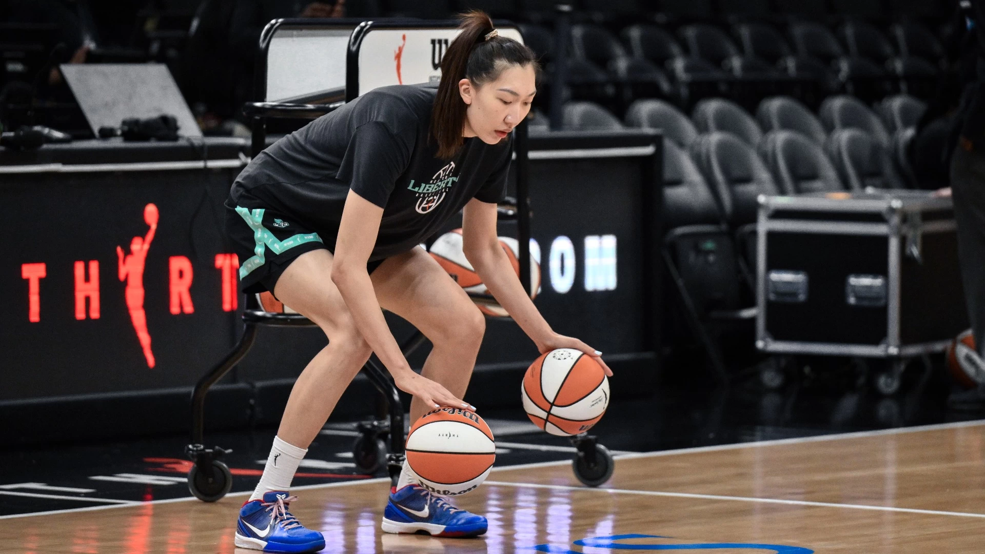 Han Zu Leads China in FIBA and Shines with Perth Lynx