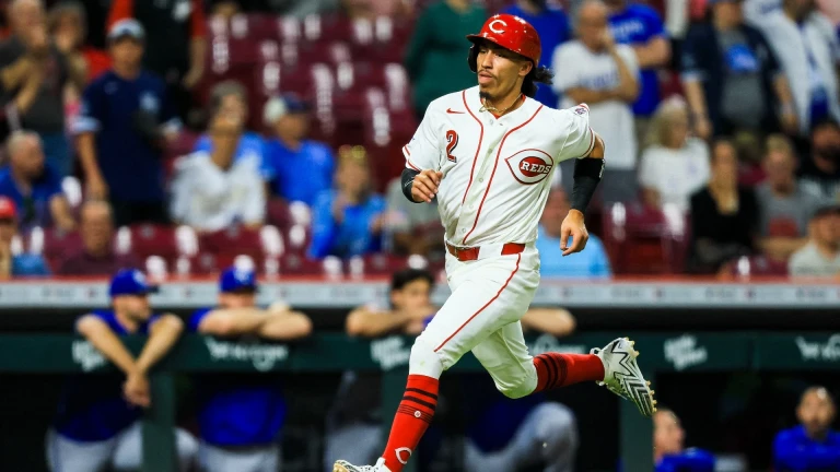 Reds Prospect Edwin Arroyo Makes Major League Debut