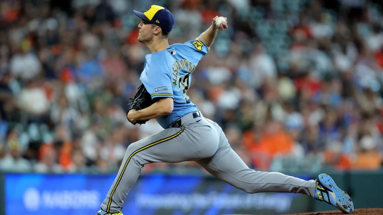 Analyzing the Fierce National League Cy Young Race Latest Video Thumbnail