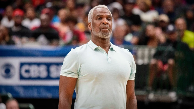Knicks' NBA Title Hopes Rise as Oakley's Return Teased Latest Video Thumbnail