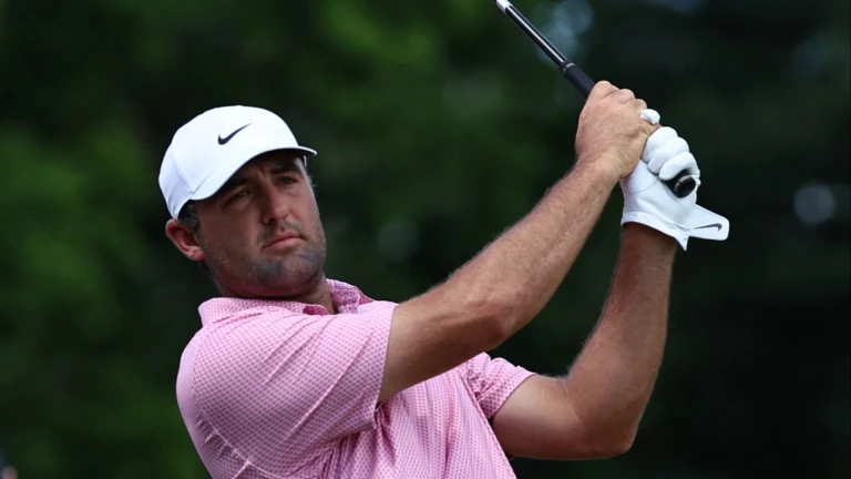 Comparing Scottie Scheffler and Tiger Woods: Golf Insights