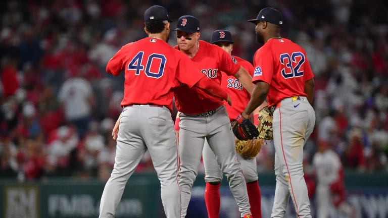MLB Team Previews: Red Sox Struggles & White Sox Surge Ahead
