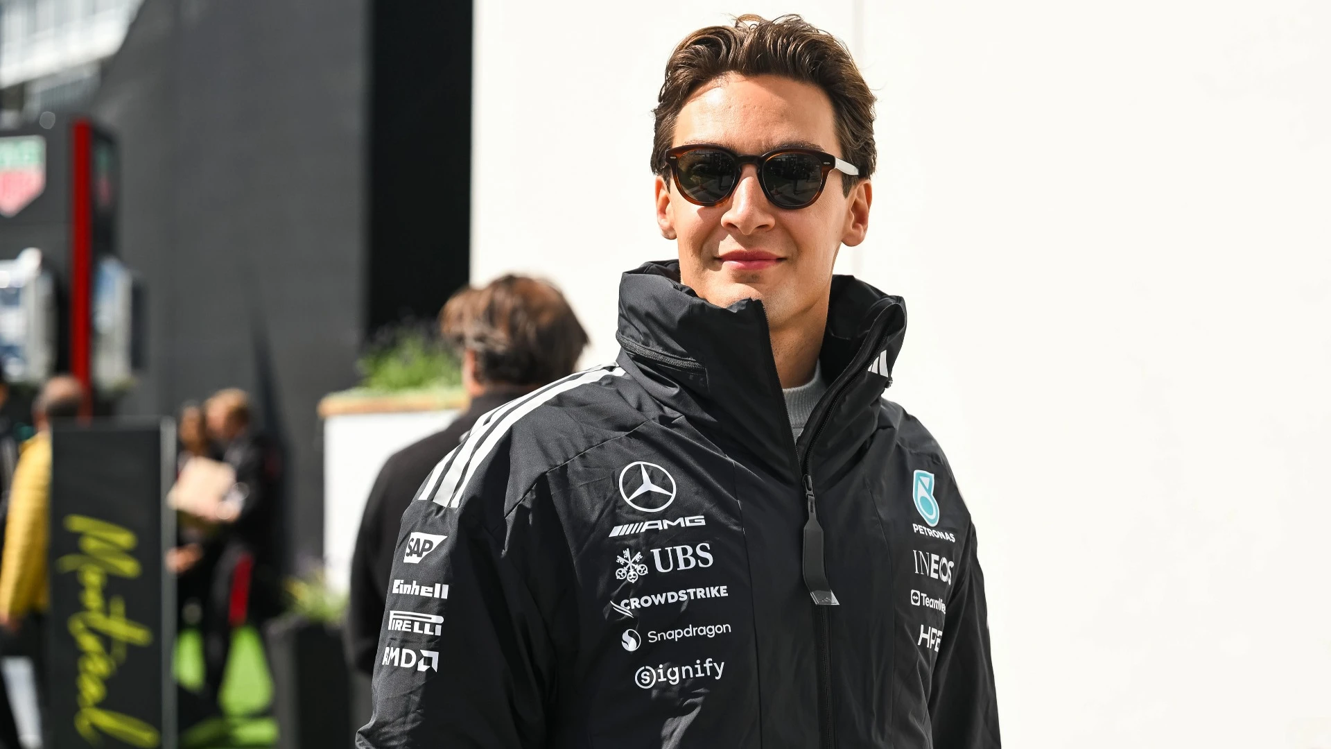 George Russell's DNF Mars Season's First Race for Merck