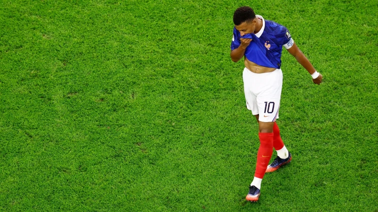 Natural Grass Controversy: NFL Turf vs. World Cup Pitches